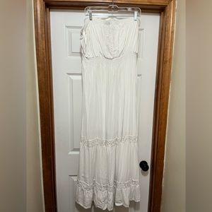Torrid size 4 white strapless maxi dress